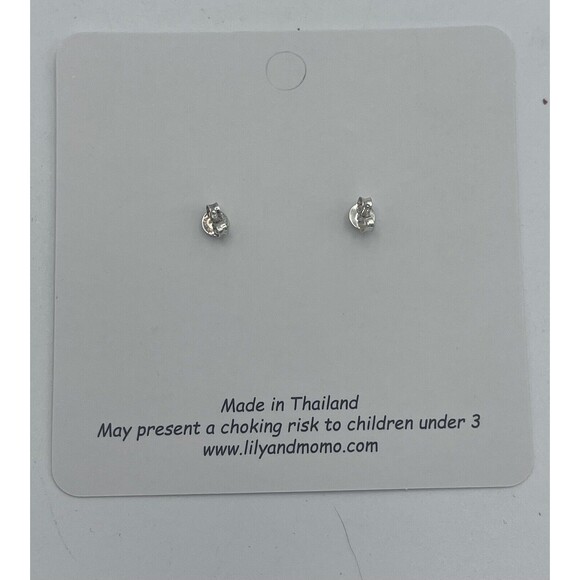 Lily & Momo Sterling Silver Petite Seahorse Kids Stud Earrings New - Picture 4 of 5